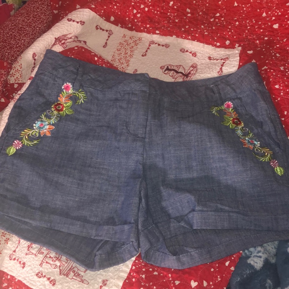 MacBeth Floral Embroidered Chambray Shorts